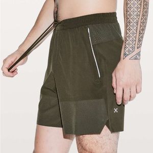 Lululemon | Switch Up Shorts 7" |  Size S | Olive/Armory